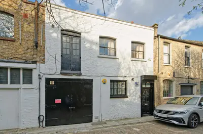 Rochester Place, London, NW1