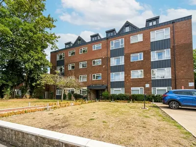 Mulgrave Road, Belmont, SM2