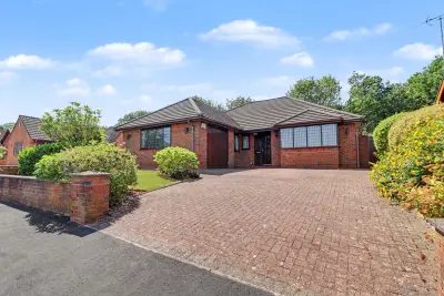 Oakhurst Crescent, Stoke-On-Trent