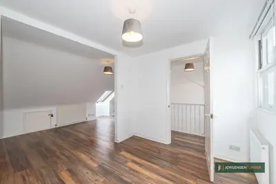 Willow Vale, Shepherds Bush, W12