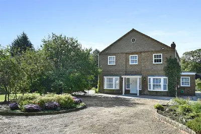 Dog Kennel Lane, Chorleywood, Rickmansworth, Hertfordshire, WD3 5EL