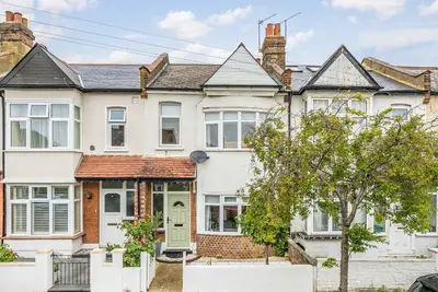 Hartham Road, TW7