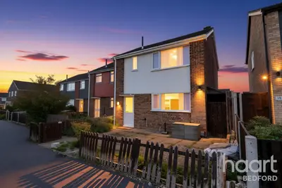 Dearne Walk, Bedford, MK41