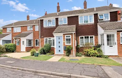 The Meadows, Wingfield, Leighton Buzzard, Bedfordshire LU7 9QN