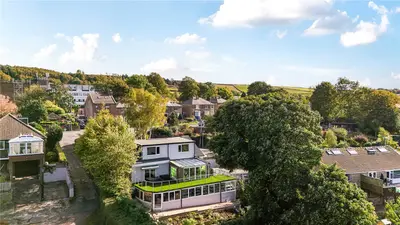 Causeway Side, Linthwaite, HD7
