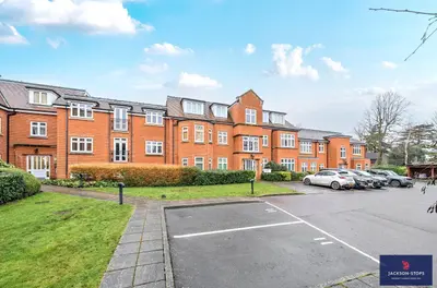 Falmouth Avenue, Newmarket, CB8