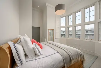 Donaldson Drive, Edinburgh, Midlothian, EH12 5FA
