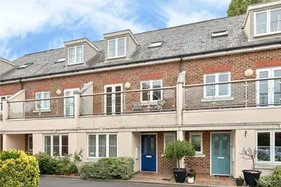 St. Francis Place, London, SW12