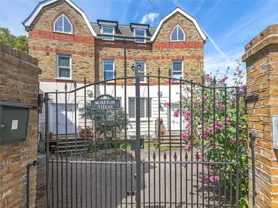 Knoll Road, Wandsworth, London, SW18