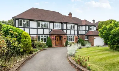 Golf Side, Cheam, SM2