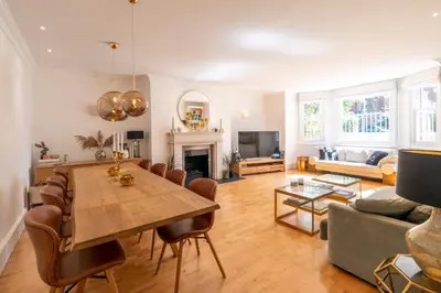Belsize Avenue, Belsize Park, NW3