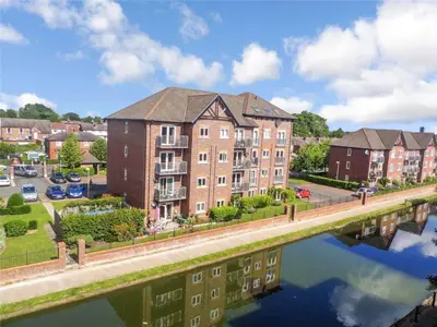 Bridgewater Street, Sale, M33