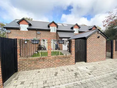 Chesswood Road, Worthing, BN11