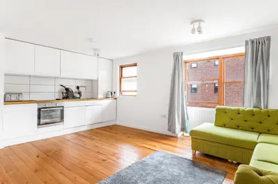 Mayfield Road, London, W12