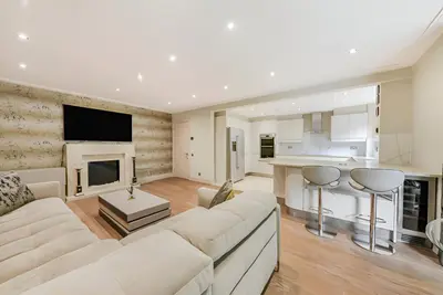 20 Queens Terrace, London, NW8