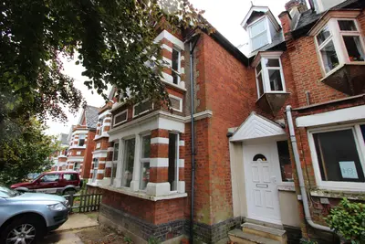 Twyford Avenue, London, W3