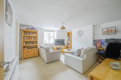 Barton Court, Cirencester, GL7