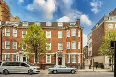 9 Upper Brook Street, London
