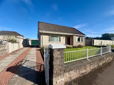 Muirhall Terrace, Salsburgh, ML7 4LU