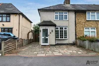 Hewett Road, Dagenham, RM8
