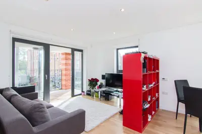 Akerman Road, Oval, SW9