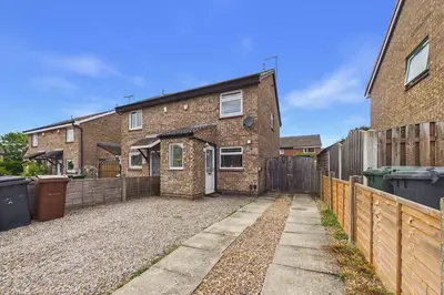 Hornbeam Way, Leeds, West Yorkshire, LS14