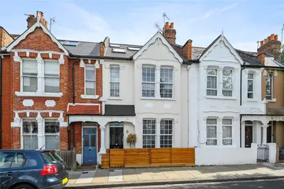 Thorpebank Road, London, W12