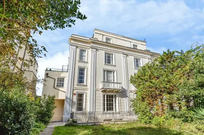 Oakfield Road, Clifton, BS8