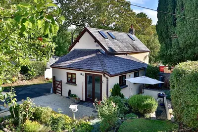 Turn Pike Cottage, Castle Road, Llangynidr, Crickhowell, Powys, NP8 1NG