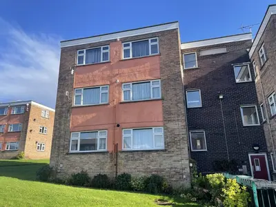 Cardigan Close, Batley, WF17