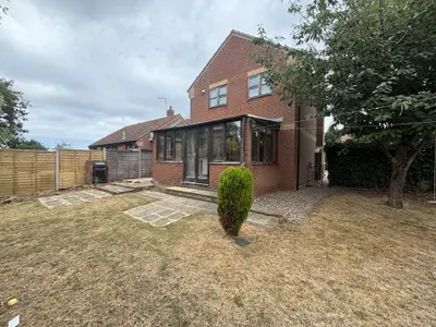 Hannah Close, SHERINGHAM