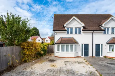 57 Weston Avenue, West Molesey