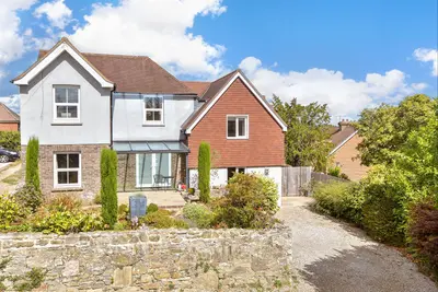 North Mead, Petworth, GU28