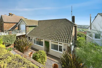 Lenham Avenue, Saltdean, BN2