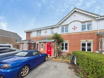 Osborne Heights, East Cowes, PO32