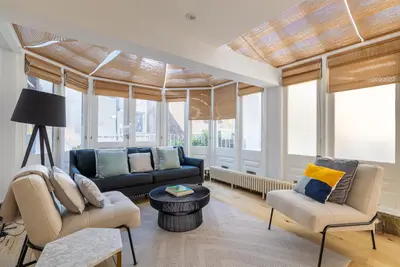 Montpelier Place, Knightsbridge, London, SW7