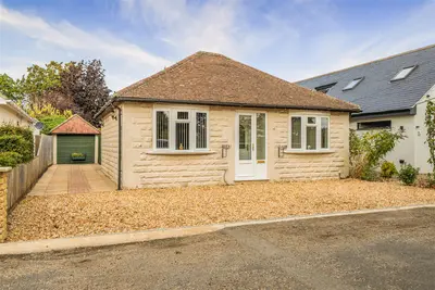 Lansdowne Road, Abingdon, OX13 6EA
