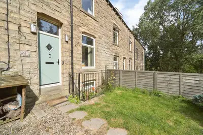 Elder Bank, Cullingworth, BD13