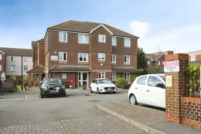 Westbury Road, Fareham, PO16