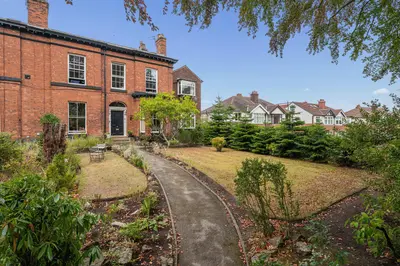 Stockport Road, Timperley, WA15