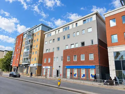 High Street, Slough, SL1