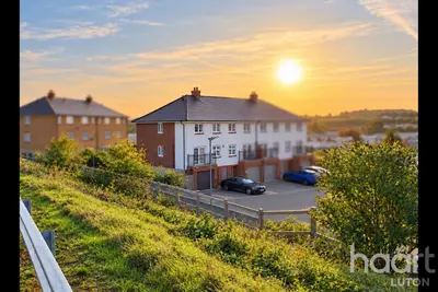 Armstrong Road, Luton, LU2