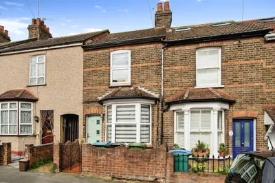 Liverpool Road, Watford, WD18