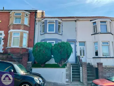 Bryngwyn Road, Six Bells