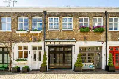Pindock mews, W9