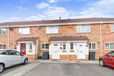 Belfry Square, Beggarwood, Hampshire, RG22