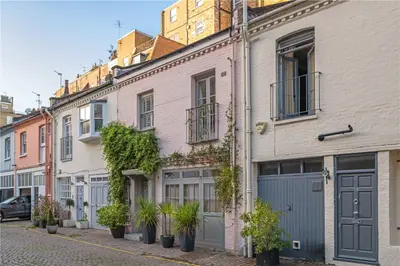 Petersham Mews, London, SW7