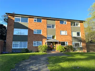 Oakfield Drive, Reigate, RH2