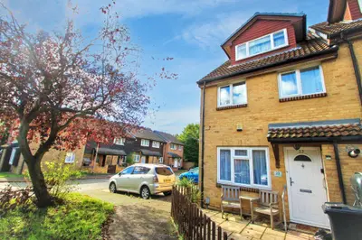 Amanda Close, Chigwell, IG7
