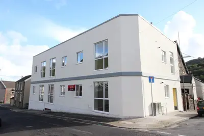 Jenkins Street, Hopkinstown, CF37